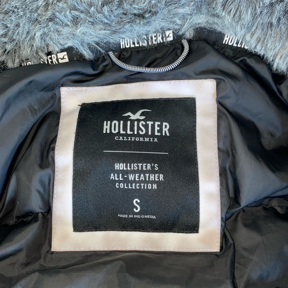 Hollister Mens Winter Jacket ! Small Black Grey Fur - Picture 6 of 6